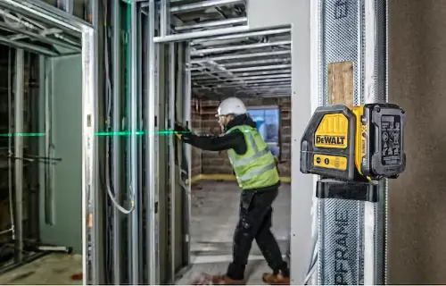 nivel-laser-dewalt-dce088d1g-qw